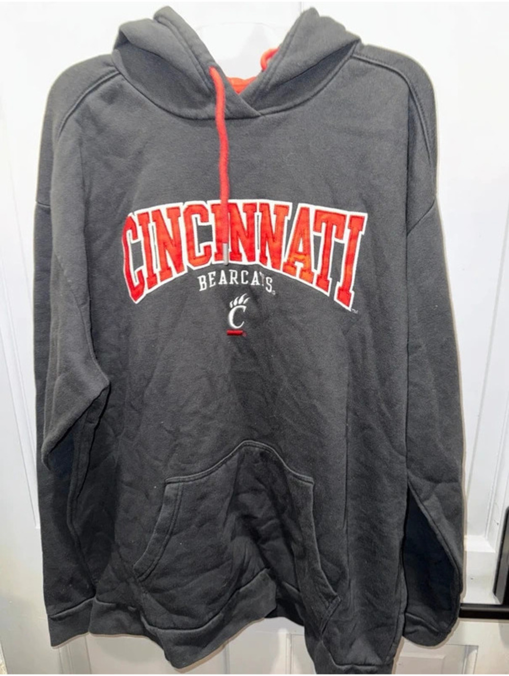 Champion Cincinnati bearcats hoodie size xl